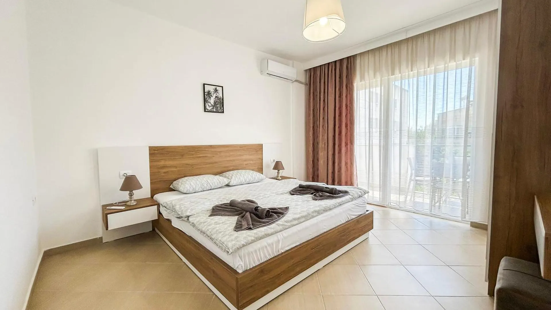 Balkan Bliss 826 Golem  0*, Golem (Tirana)