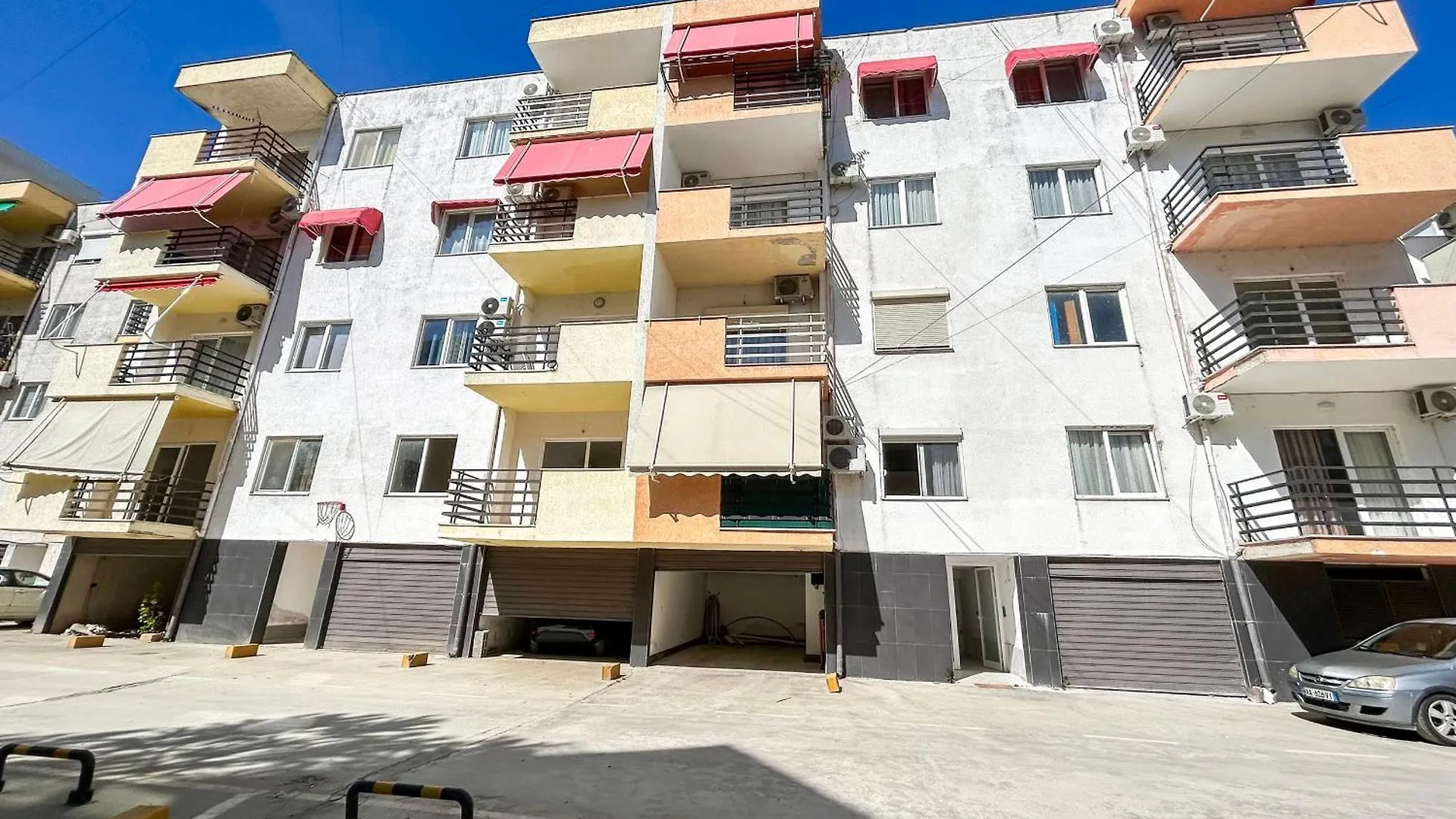 Balkan Bliss 826 Golem  0*, Golem (Tirana) Albania